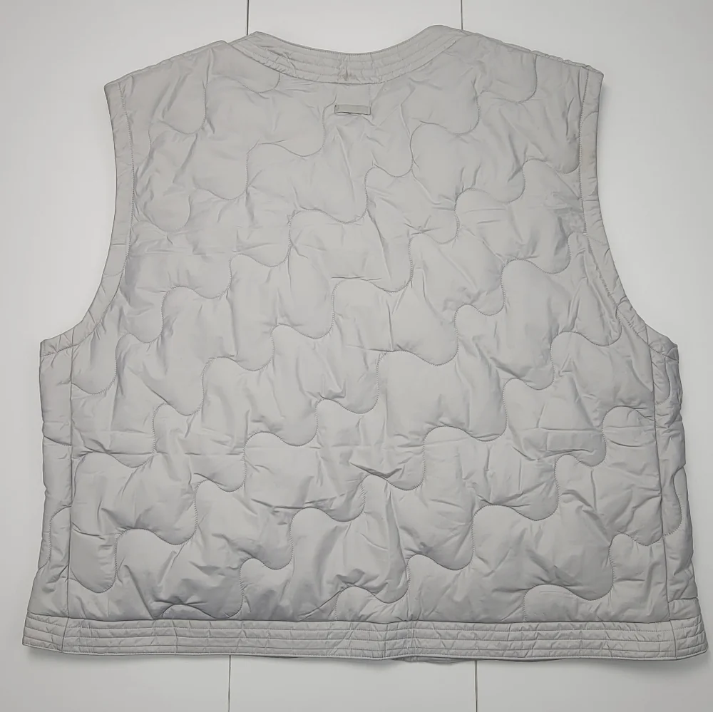 adidas Men's Nuganic Light Insulation Jacket Vest Gray IS1262 Size 2XL New - Picture 2 of 11